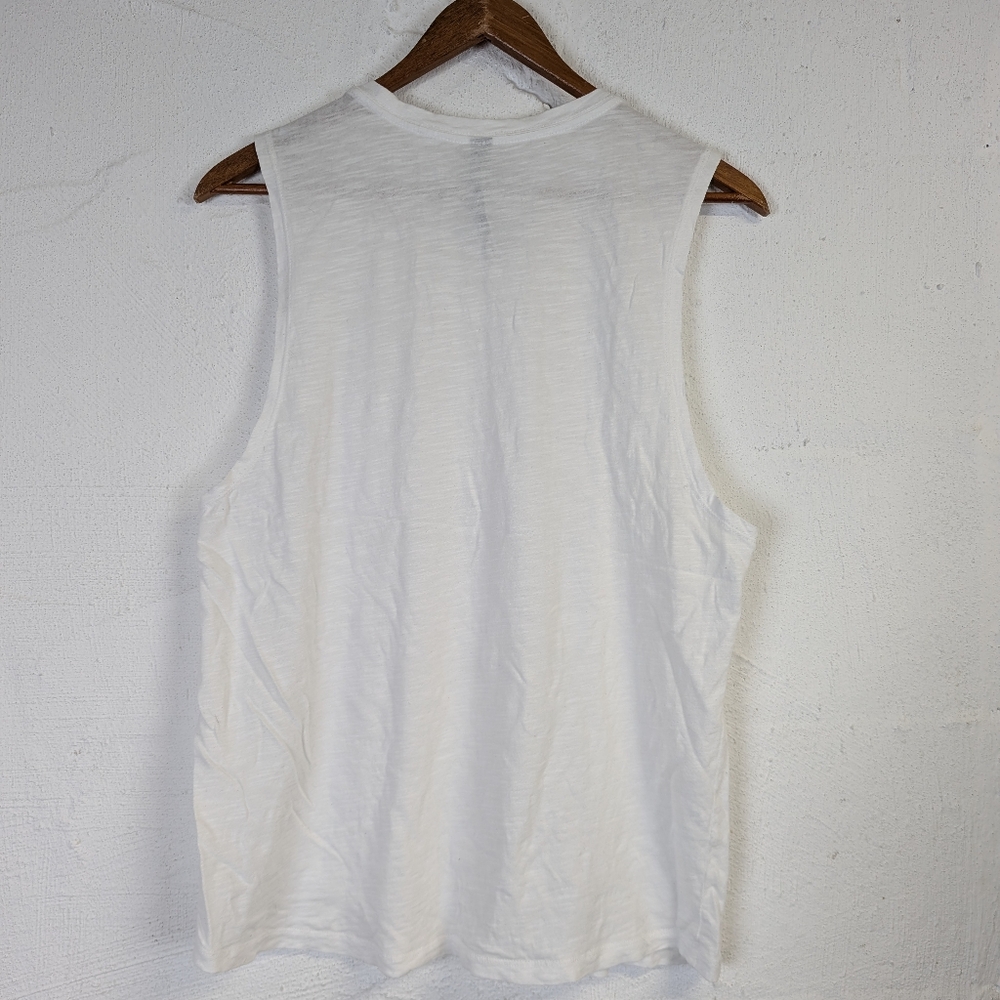 Vuori Muscle Tank Top White Womens Medium Sporty Athleisure Classic Pocket Yoga - Picture 2 of 4